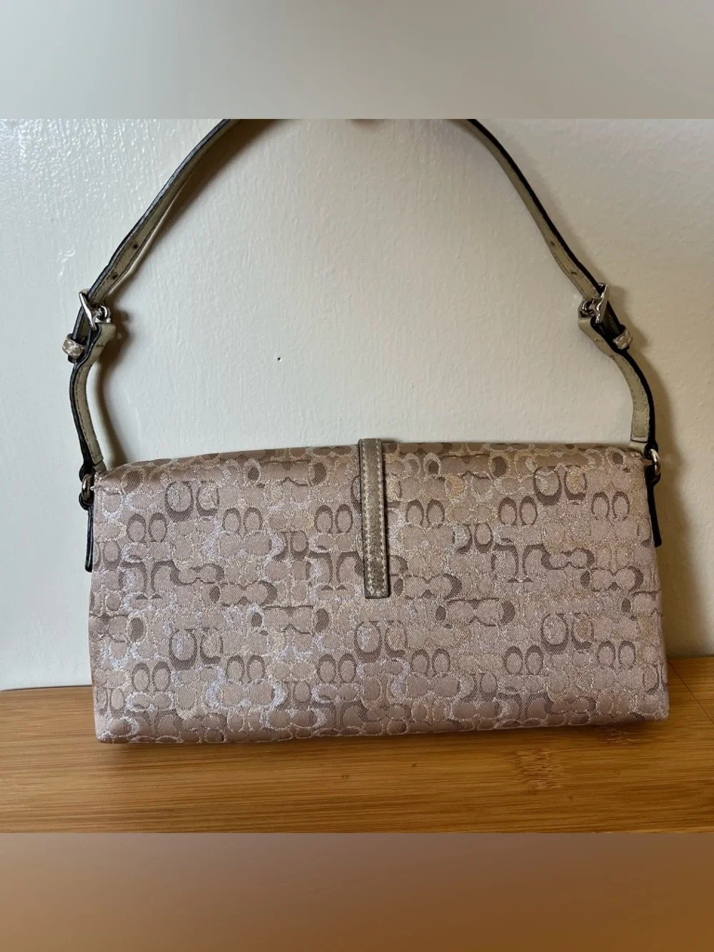 Coach vintage 2005 gold optic lurex signature 3595 Hamptons clip shoulder bag - Picture 5 of 15